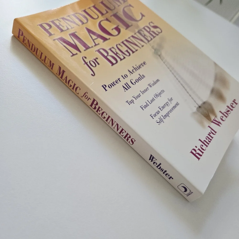 Pendulum Magic for Beginners Richard Webster 1st ed 6th Printing Llewellyn 2006